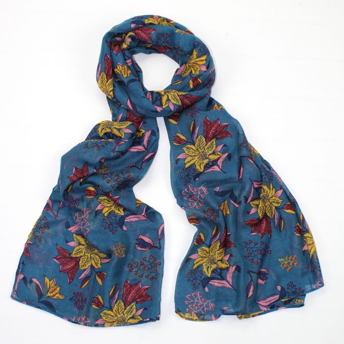 Hazelπp scarves